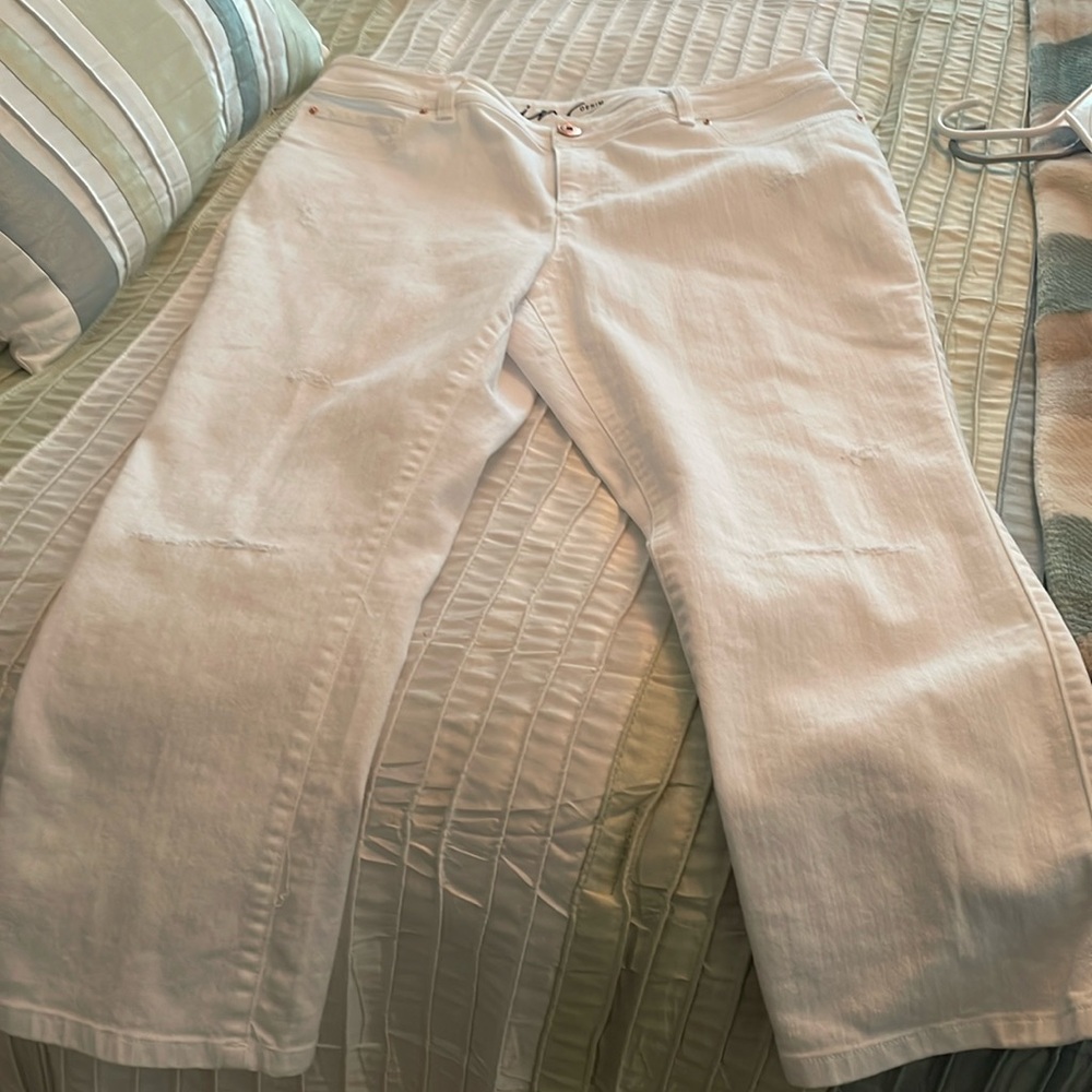 Capri Jeans